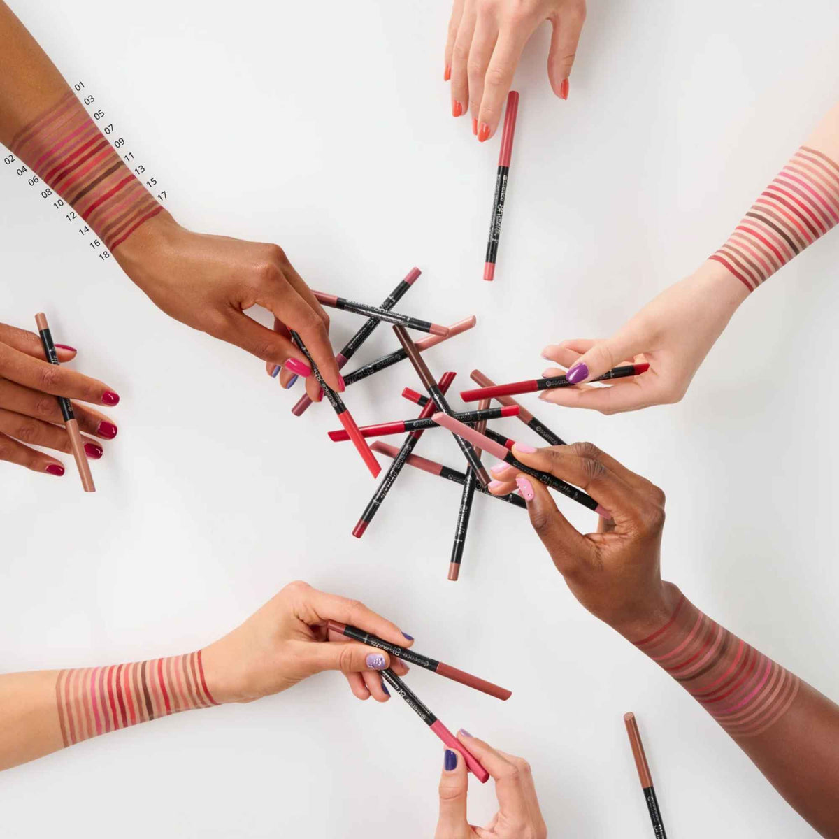 Essence 8H Matte Comfort Lip Liner 01 Cinnamon Spice
