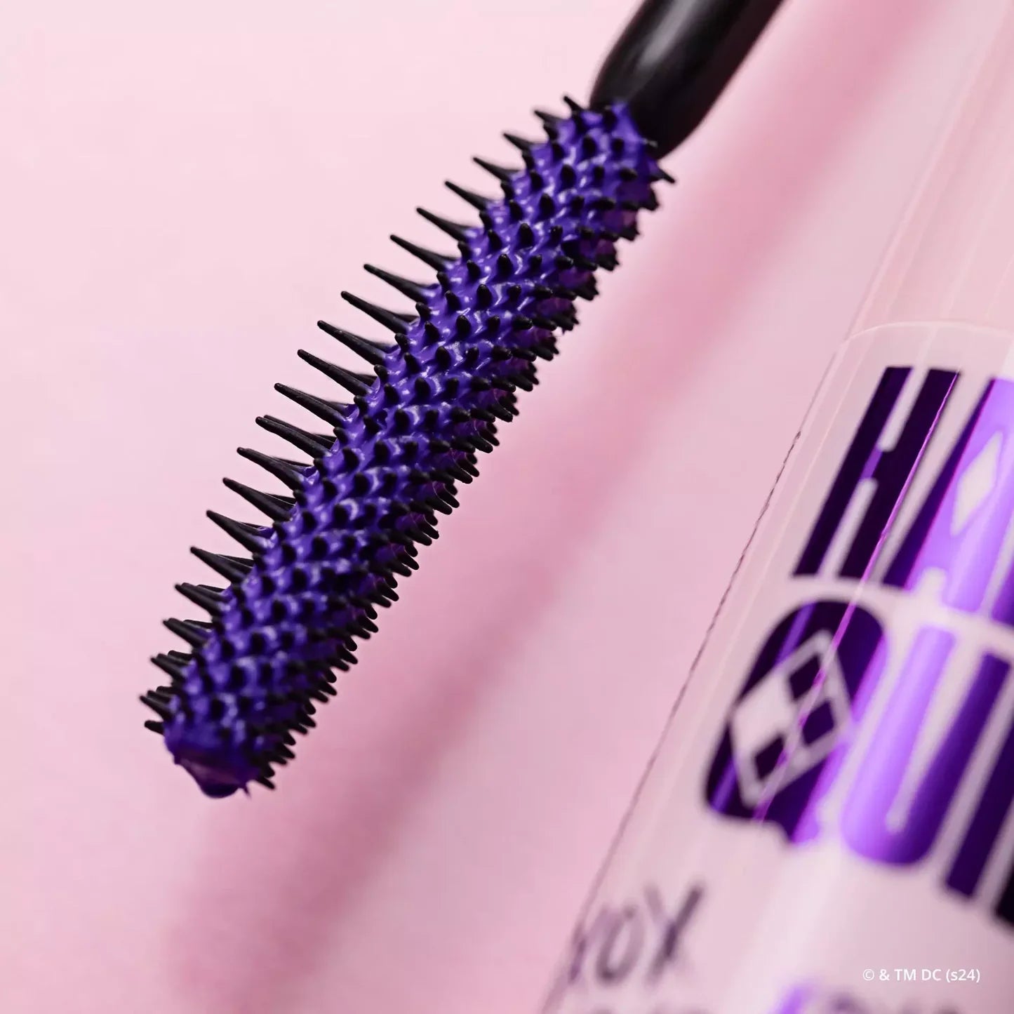 Essence Harley Quinn Colored Mascara 12ml