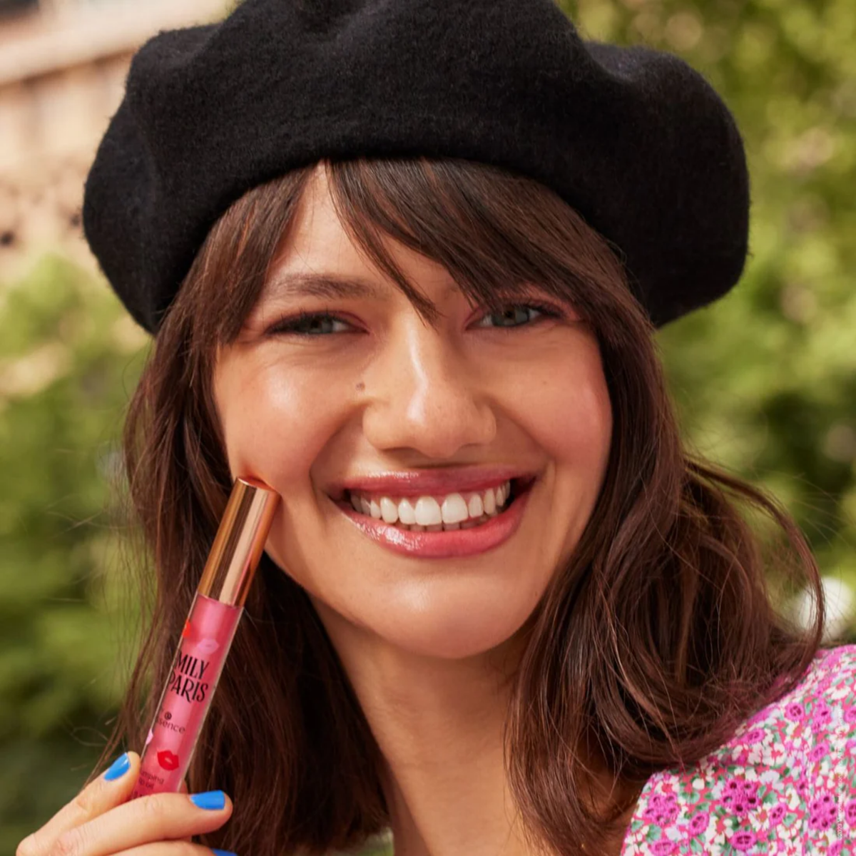 Essence Emily In Paris Plumping Lip Oil 4ml