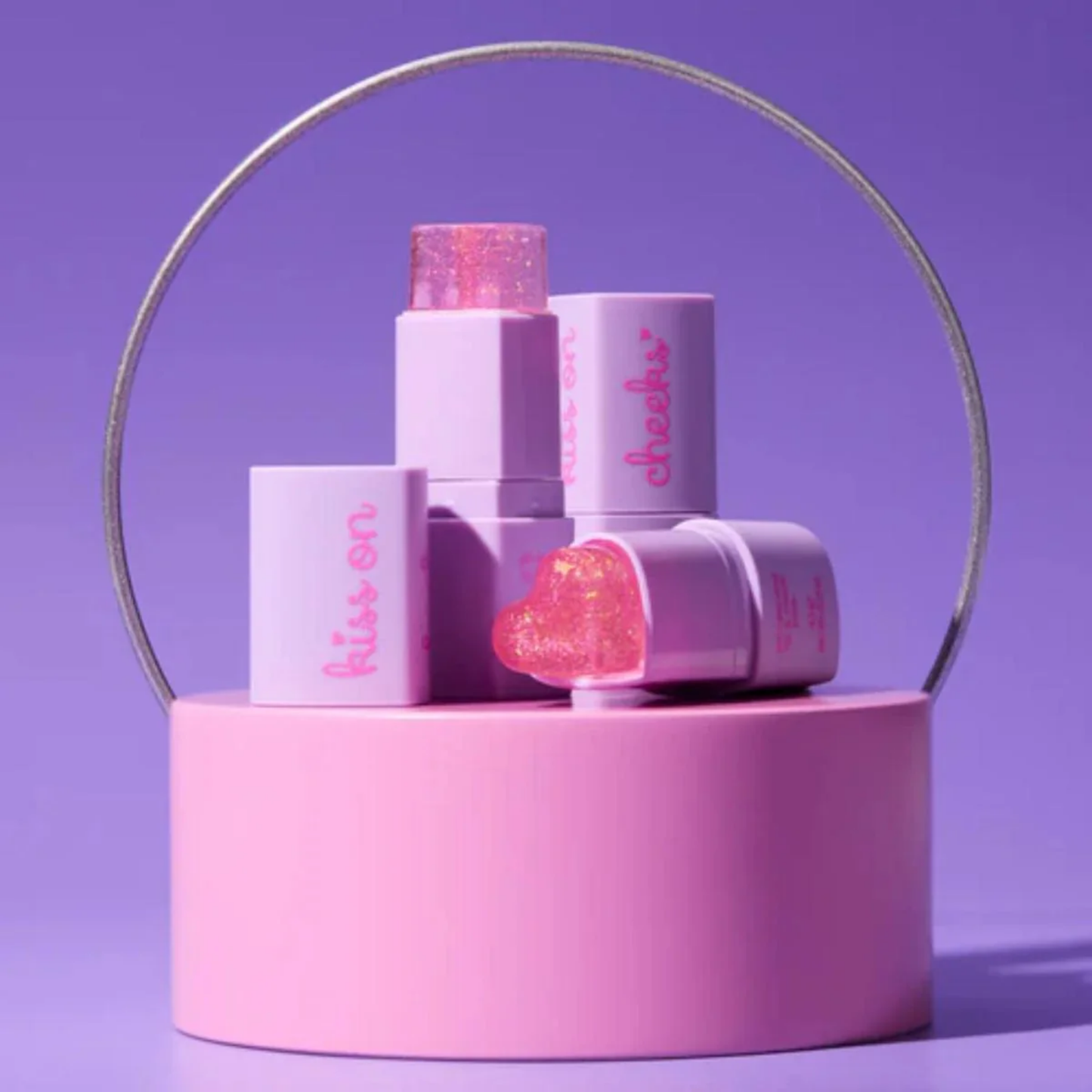 Essence Kiss On Cheeks pH-Reacting Lip & Cheek Stick 01 Be Mine 4.5gm