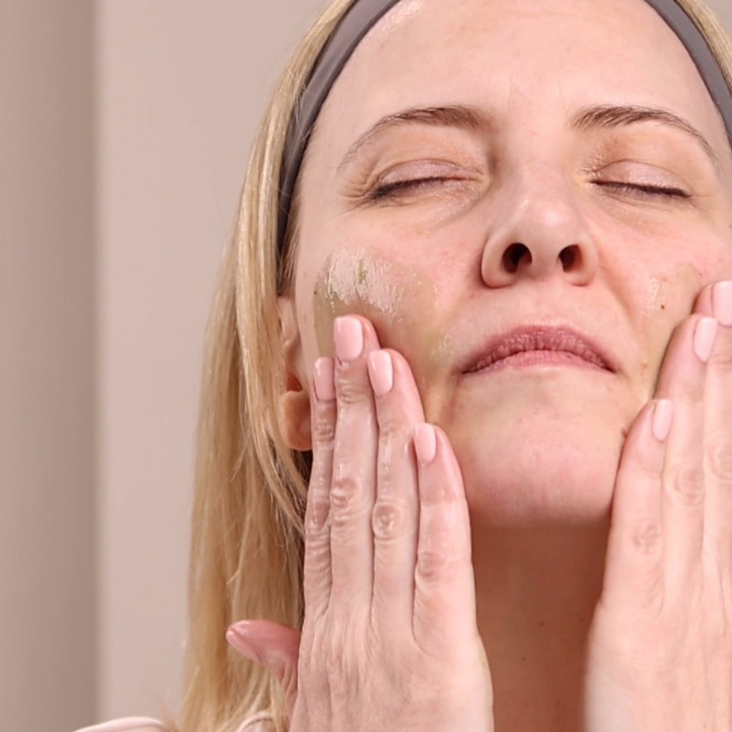 Eminence Eight Greens Phyto Masque Hot