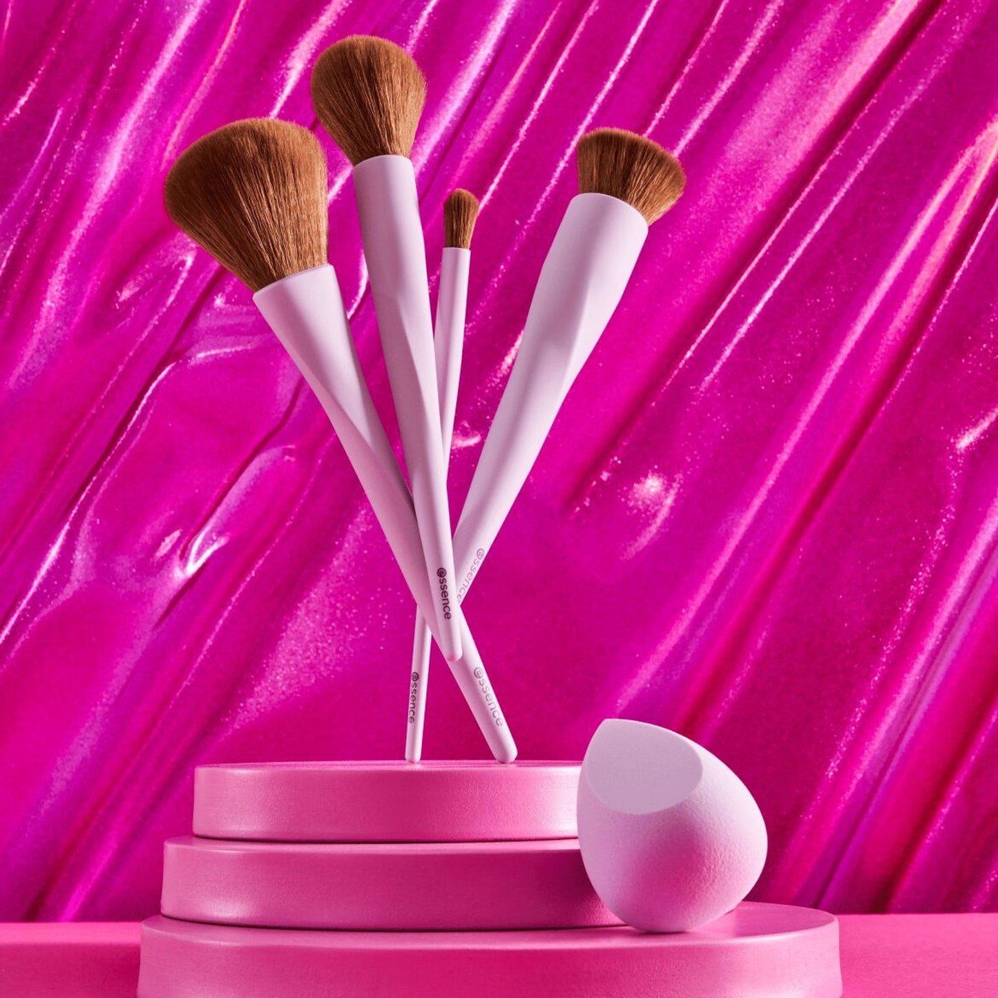 Essence Eyeshadow Brush 01 Throwing a Little Shade