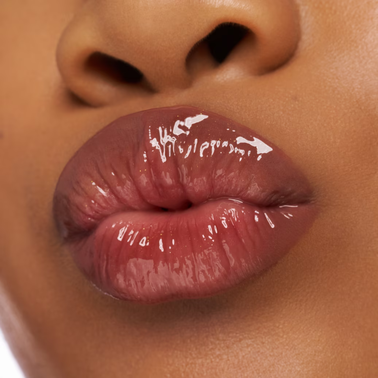 Essence Choco Bomb Shiny Lipgloss 10ml