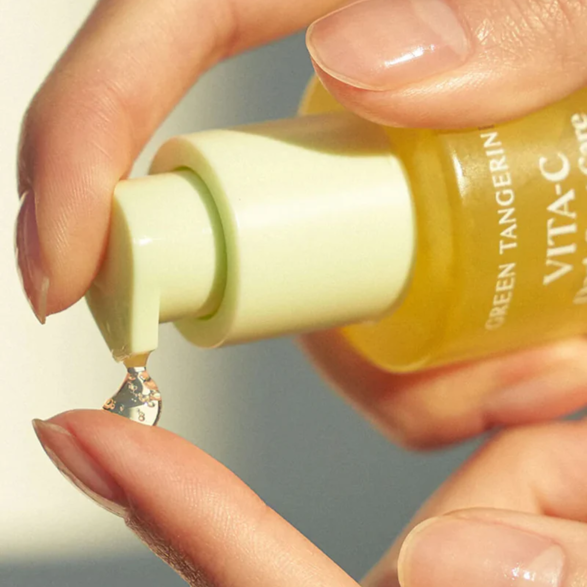 Goodal Green Tangerine Vitamin C Dark Care Spot Care Serum