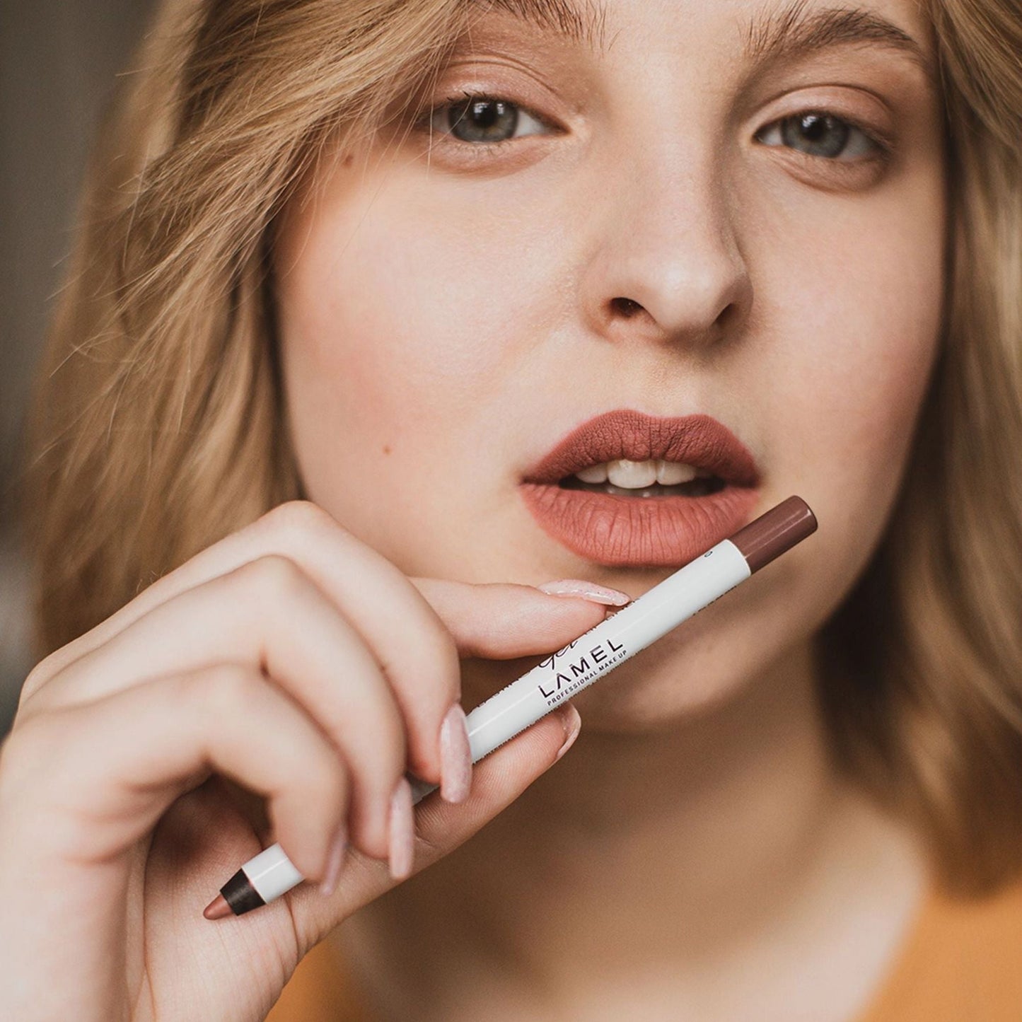 Lamel Long Lasting Gel Lip Liner 1.8gm