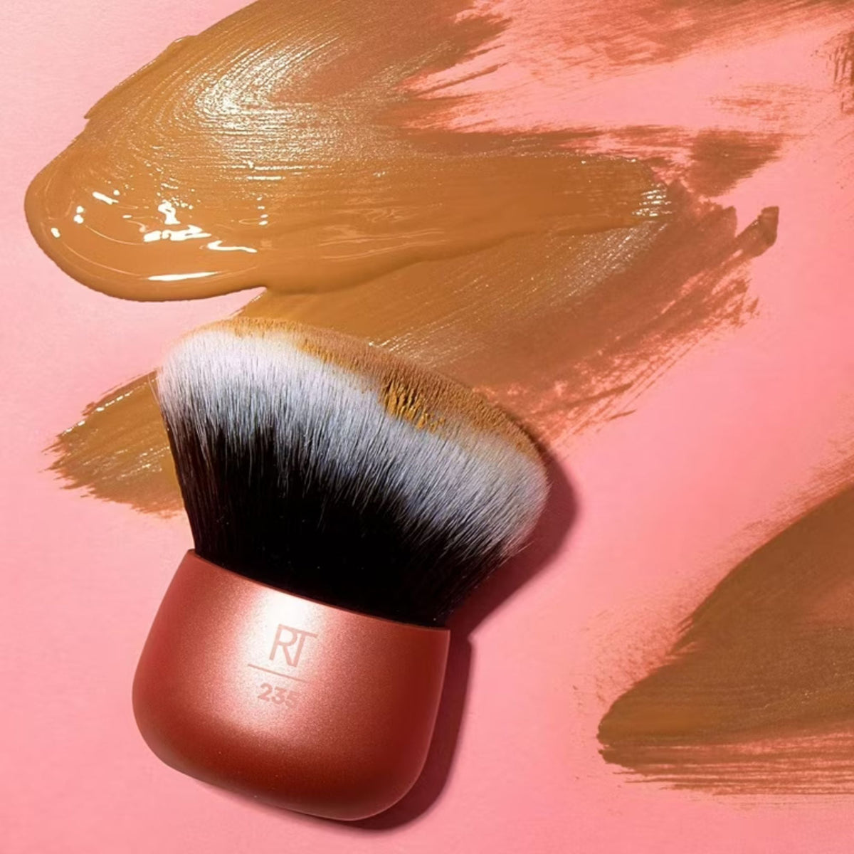 Real Techniques Foundation Kabuki Makeup Blender