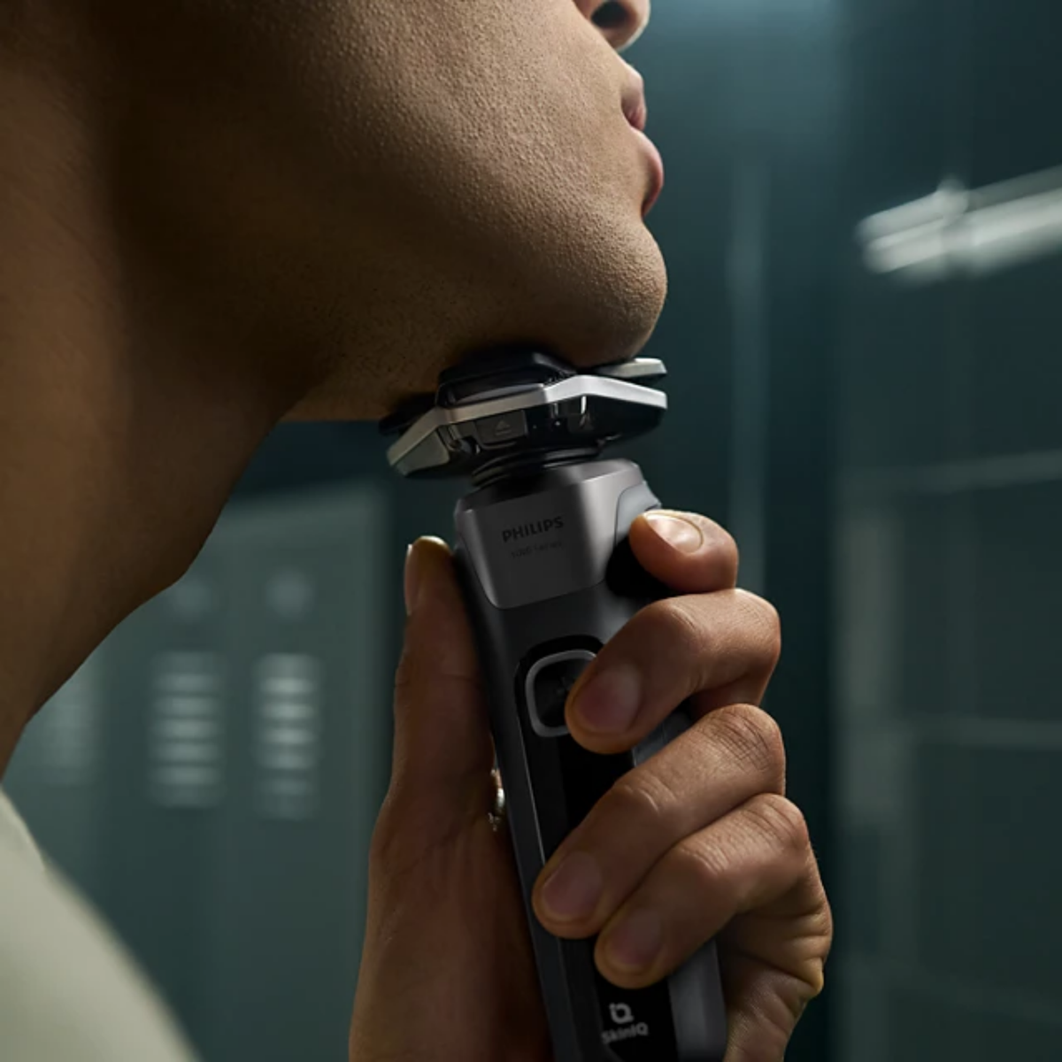 Philips 5000 Series Wet & Dry Electric Shaver S5887/10