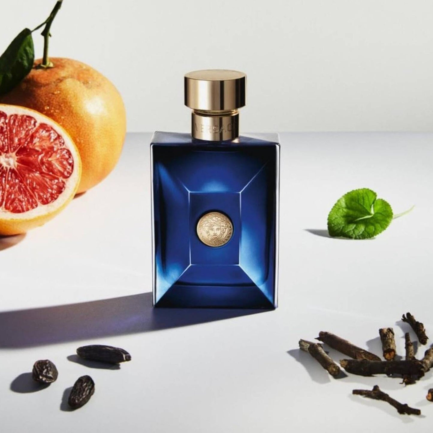 Versace Dylan Blue Pour Homme Eau De Toilette 50ml