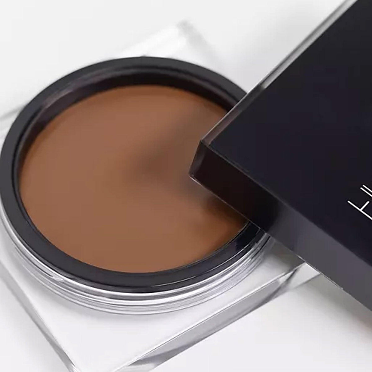 Huda Beauty Tantour Contour & Bronzer Cream 11gm
